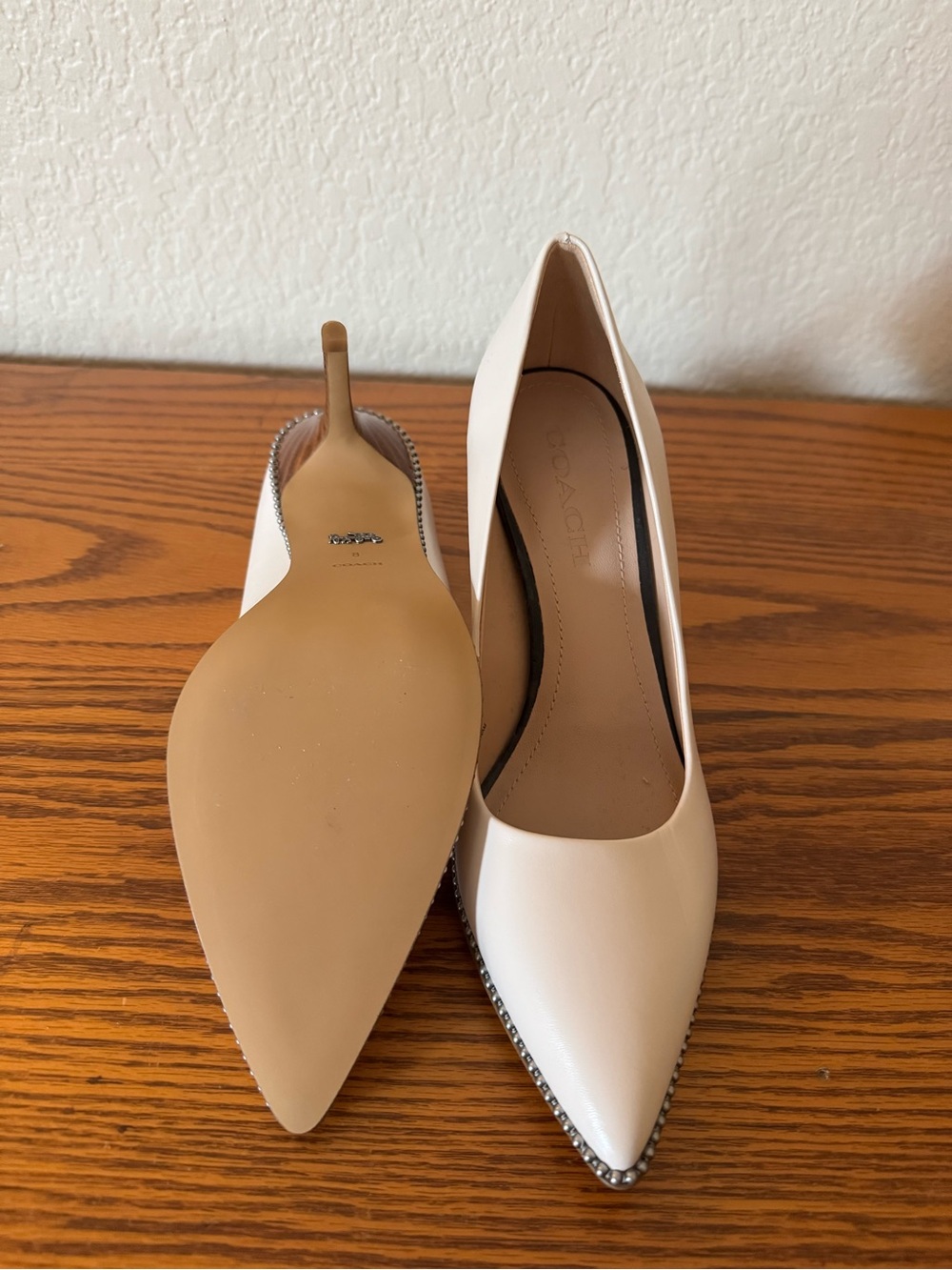 Coach Pointed Toe Pumps Cream Ivory Studded Size 8